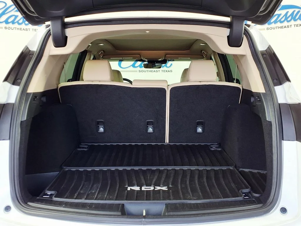 Used 2020 White Acura Base image 9