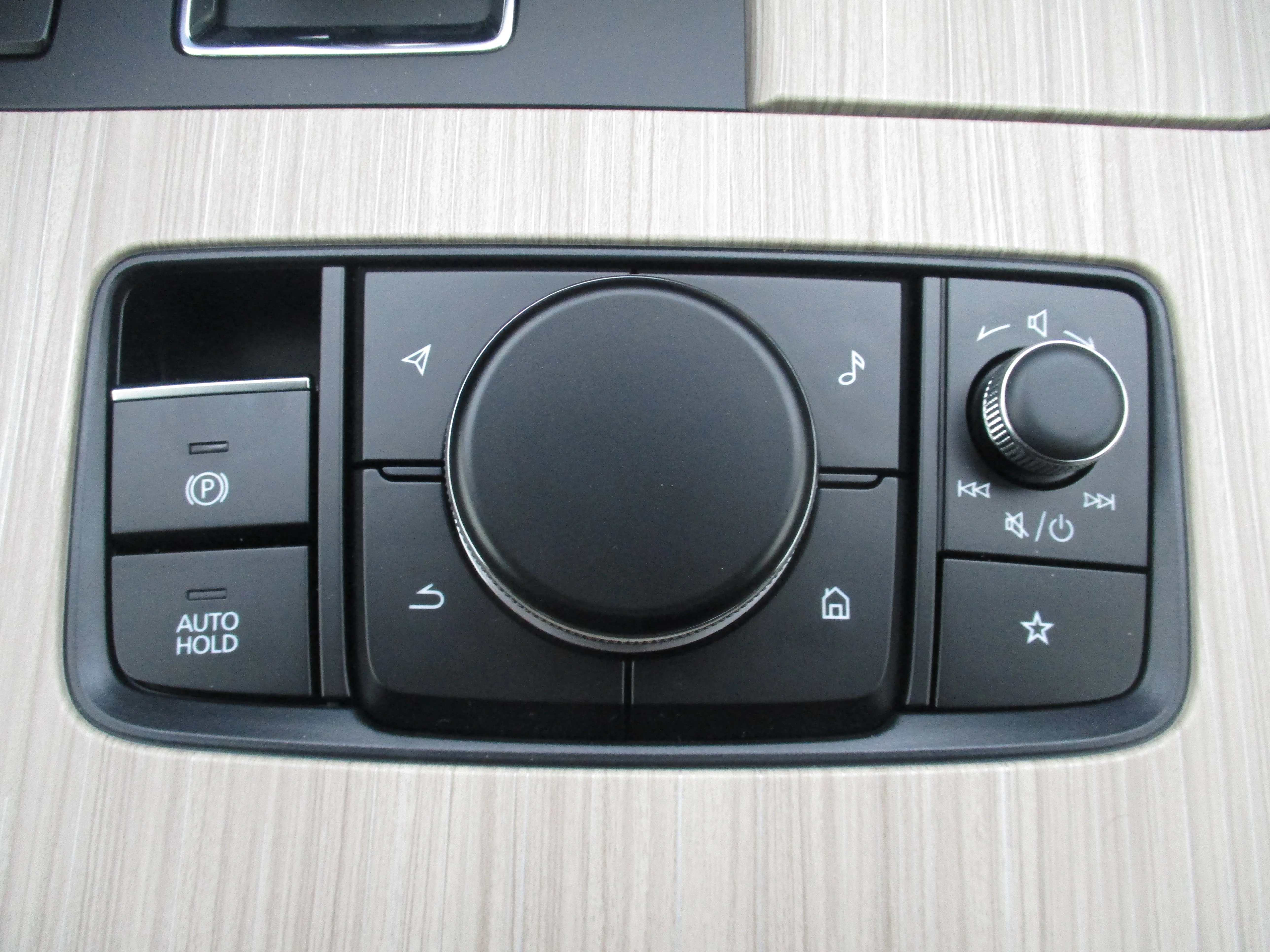 2026 Mazda CX-90 Premium Package - Photo 18