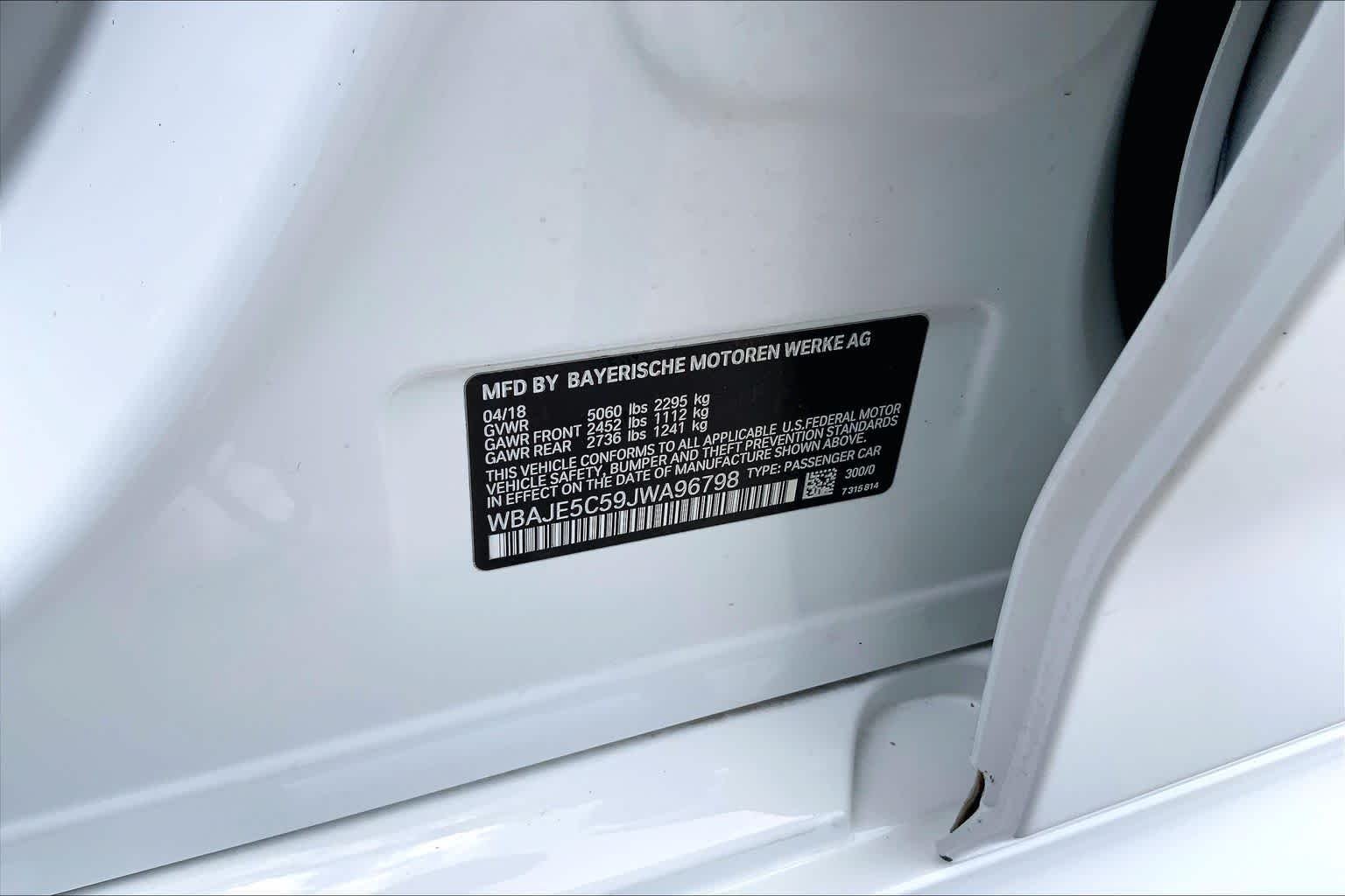 Used 2018 Mineral White Metallic BMW 540i image 34