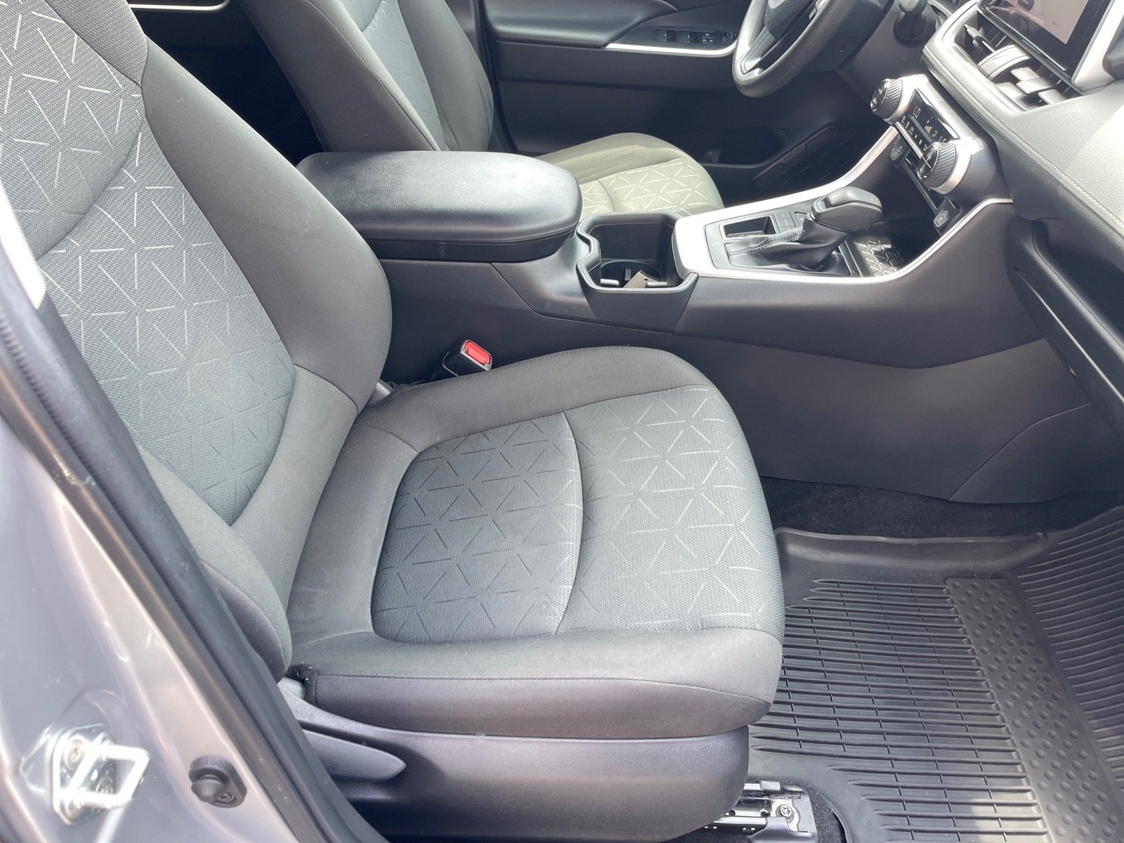 Used 2024 Silver Sky Metallic Toyota XLE image 18