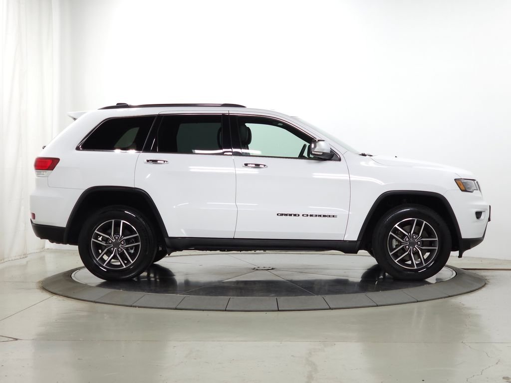 Used 2021 Bright White Clearcoat Jeep Limited image 11