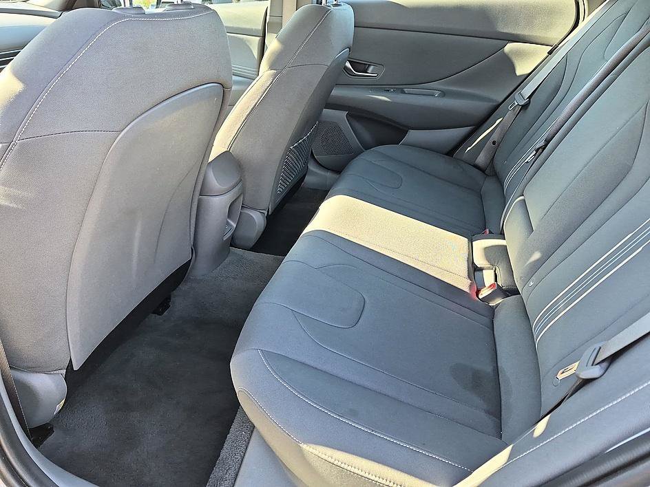 Used 2025 Fluid Metal Hyundai SEL Convenience image 29
