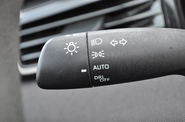 Used 2025  Toyota LE image 31