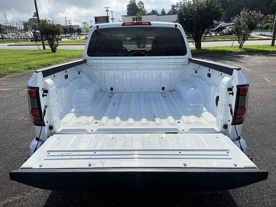 Used 2023 Glacier White Nissan SV image 16