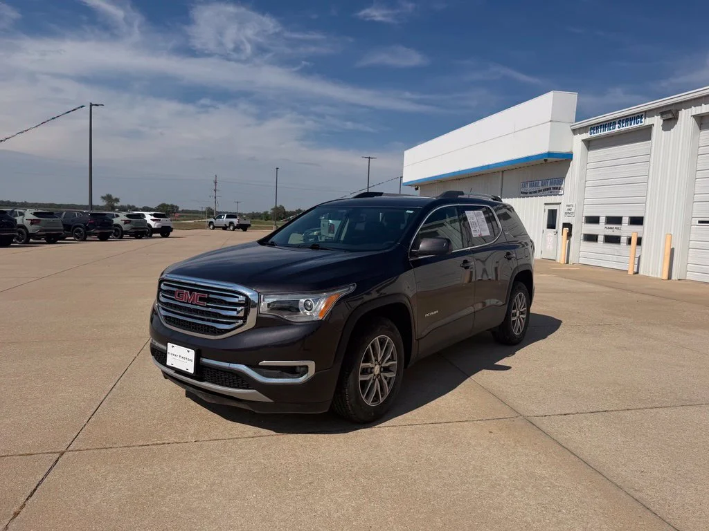 Used 2018 Silver GMC SLE-2 image 7