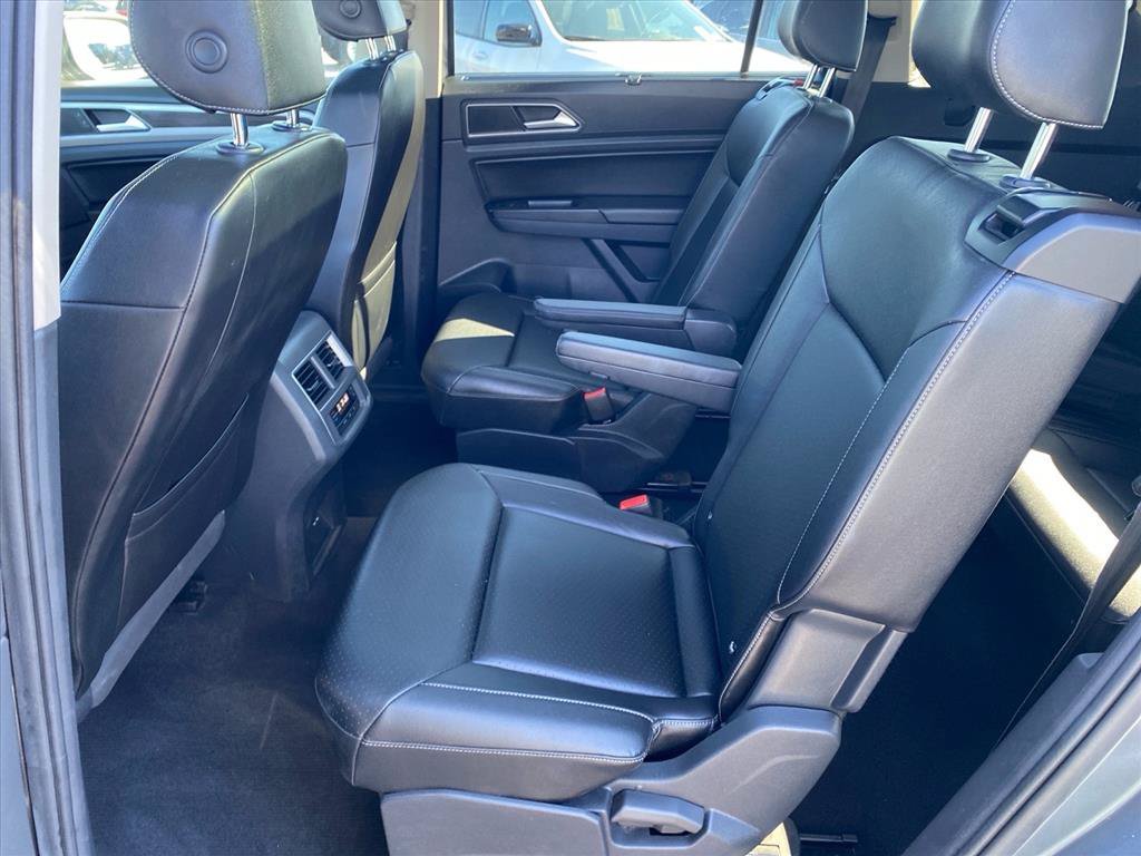 Used 2019 Platinum Gray Metallic Volkswagen 3.6L V6 SEL image 24