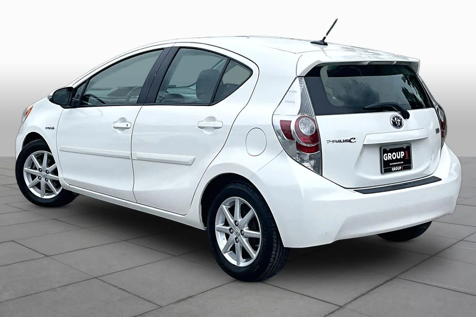 Used 2012 Moonglow Toyota Three image 12