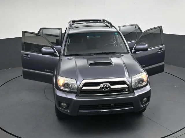Used 2006 Galactic Gray Mica Toyota SR5 Sport image 30