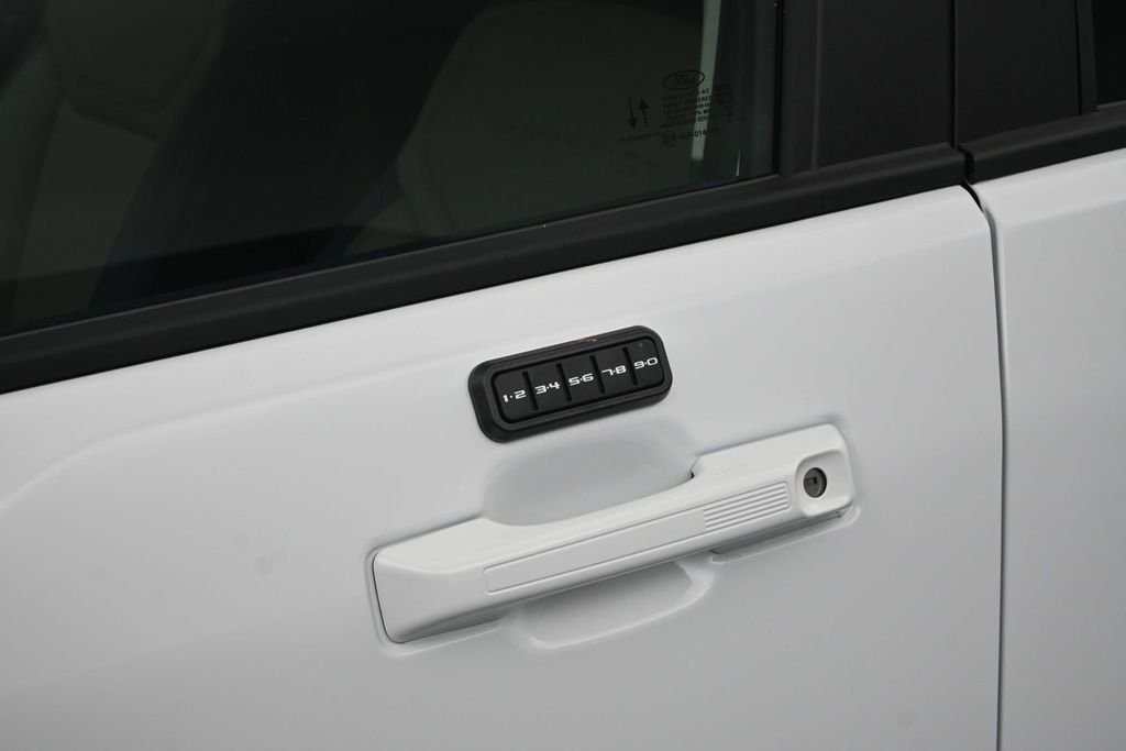New 2026 Oxford White Ford Lariat image 24
