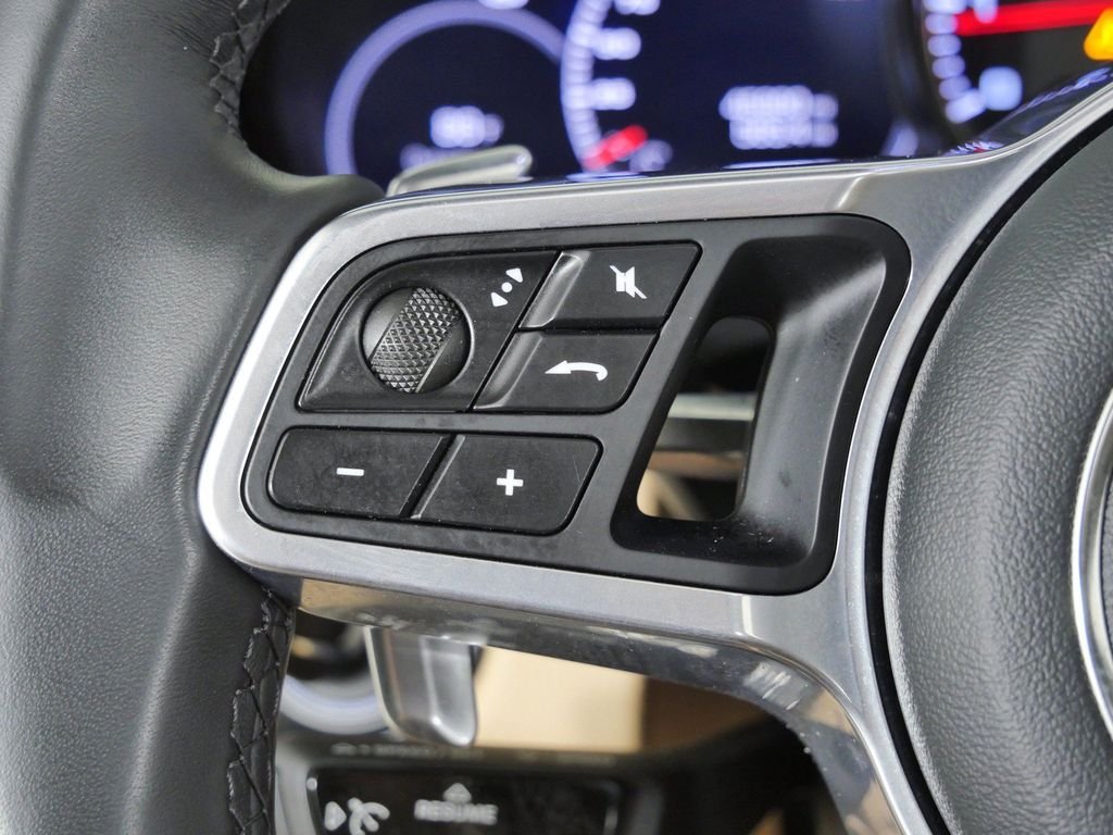 Used 2019 Silver Porsche S image 38