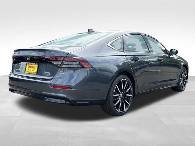 New 2026 Meteorite Gray Metallic Honda Touring image 7