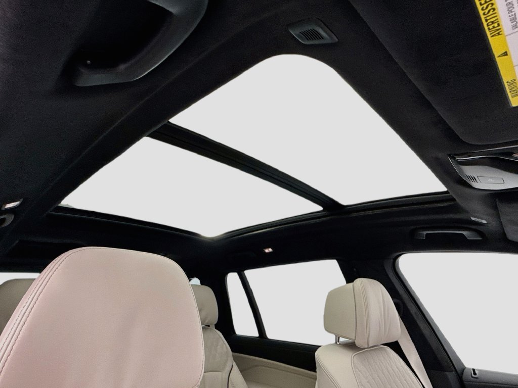 New 2027 Gray Metallic BMW xDrive40i image 17