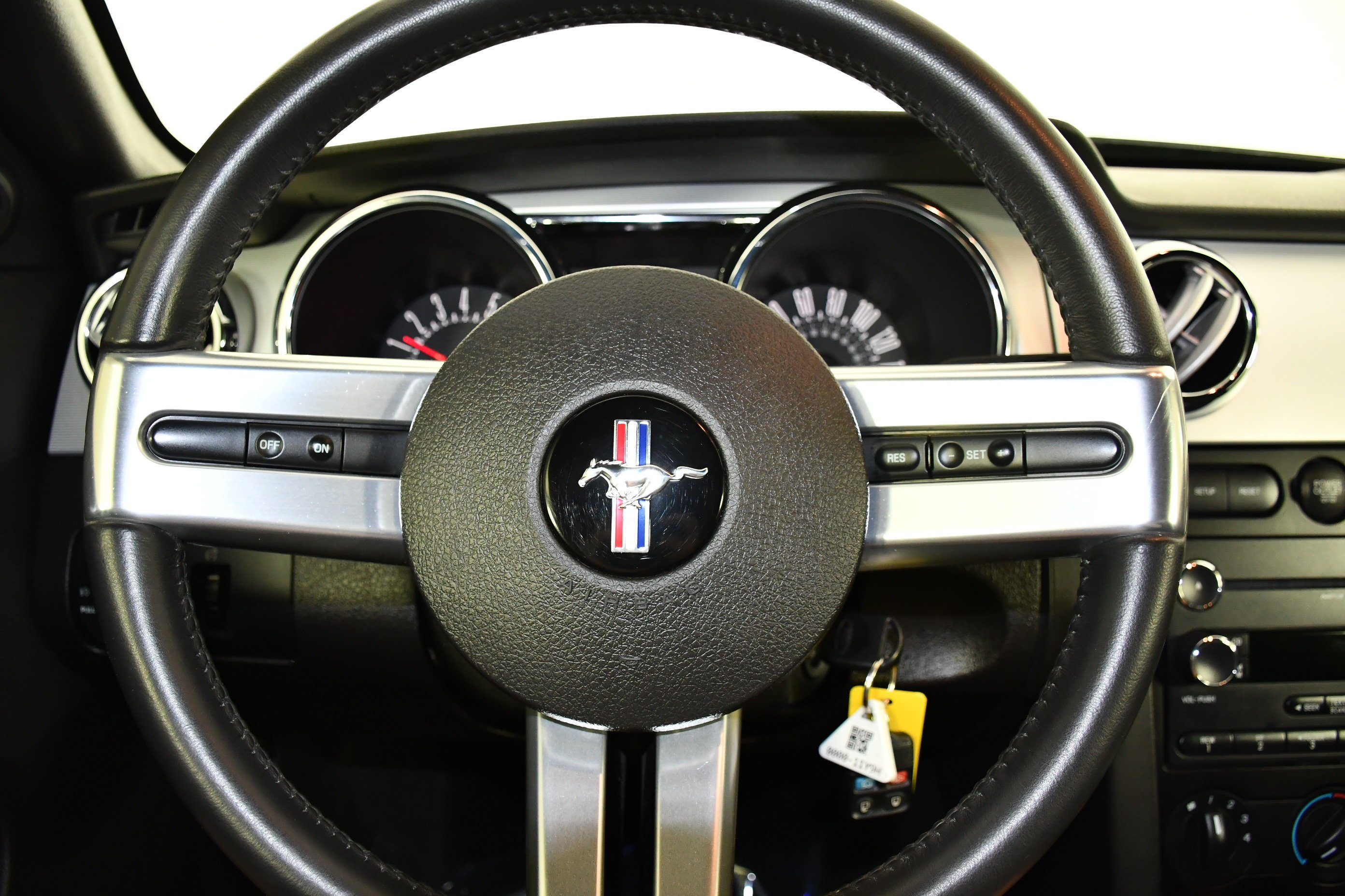 Used 2008 Black Ford GT Deluxe image 20