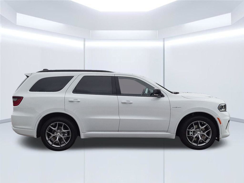New 2027 White Knuckle Clear-Coat Exterior Paint Dodge GT image 7