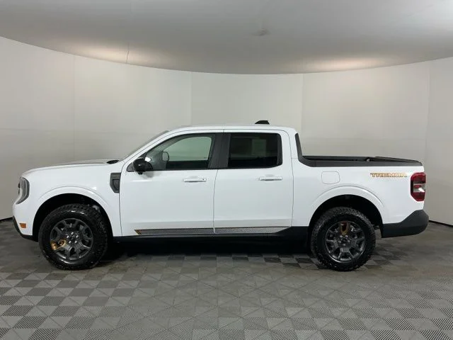 New 2026 Oxford White Ford Tremor image 8