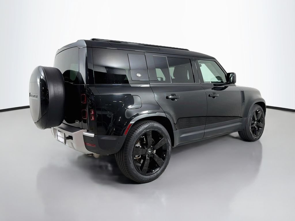 Certified Used 2023 Black Land Rover SE image 5