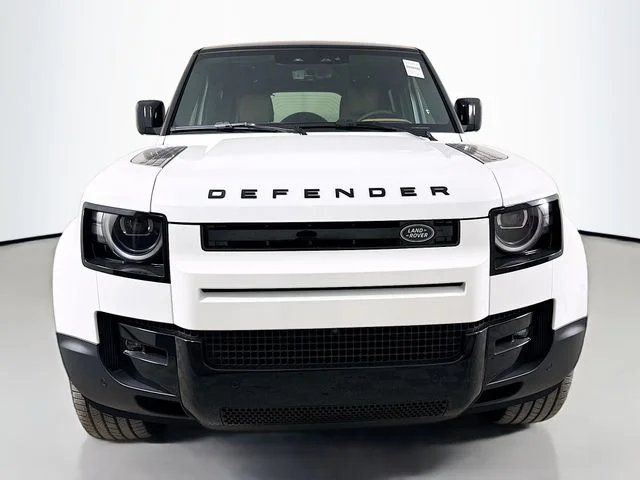 New 2026 Fuji White Land Rover S image 2