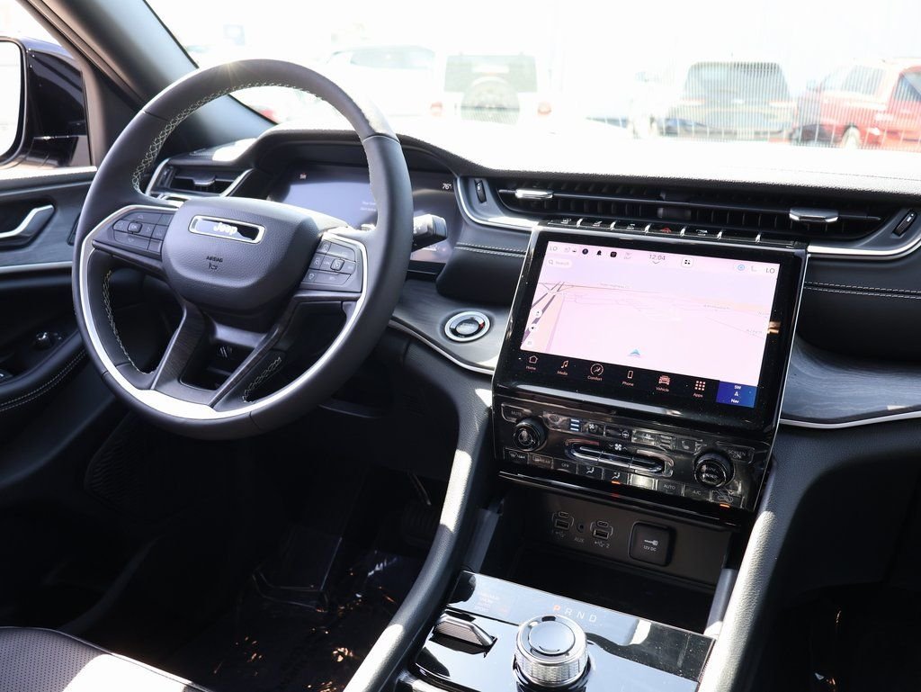2025 Jeep Grand Cherokee L Limited - Photo 13
