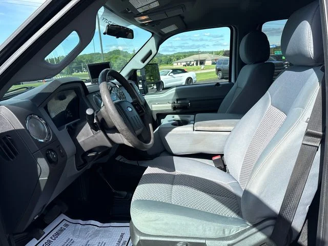 Used 2016 Oxford White Ford XLT image 13