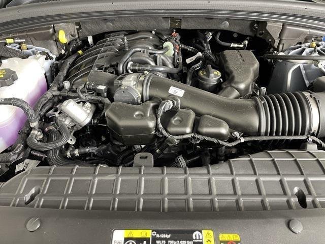 2025 Jeep Grand Cherokee Overland - Photo 12