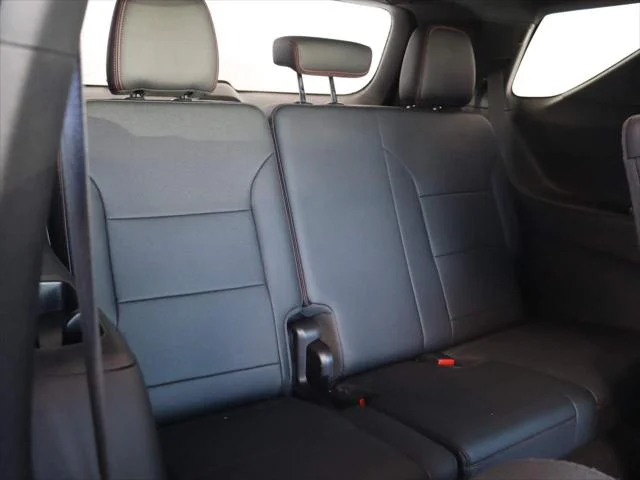 Certified Used 2025 Sterling Gray Metallic Chevrolet Z71 image 19