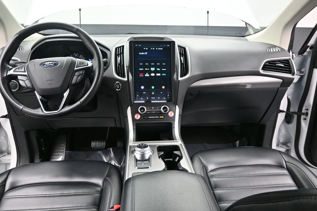 Used 2024 White Ford SEL image 32