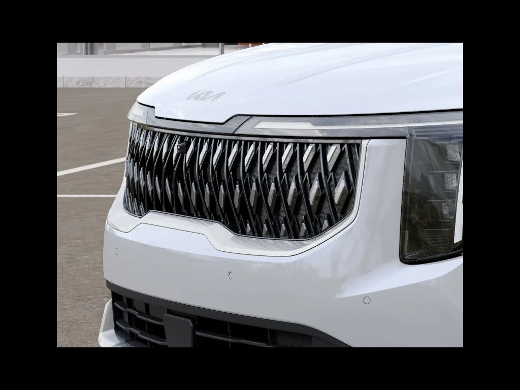 New 2027 Snow White Pearl Kia LXS image 39