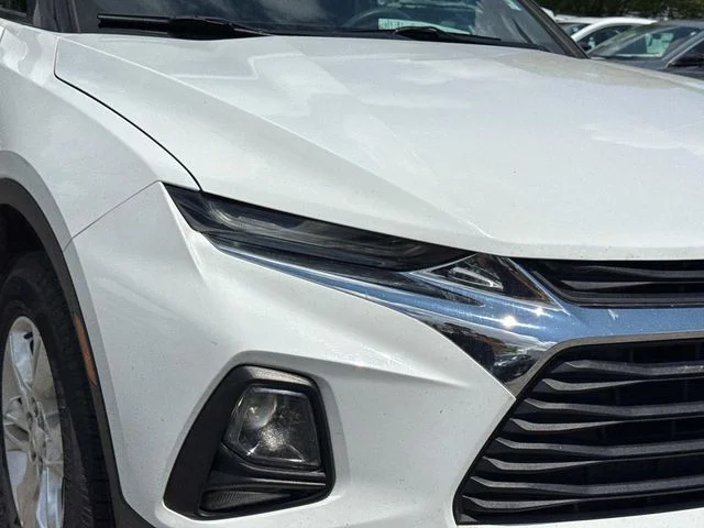Used 2021 White Chevrolet LT image 10
