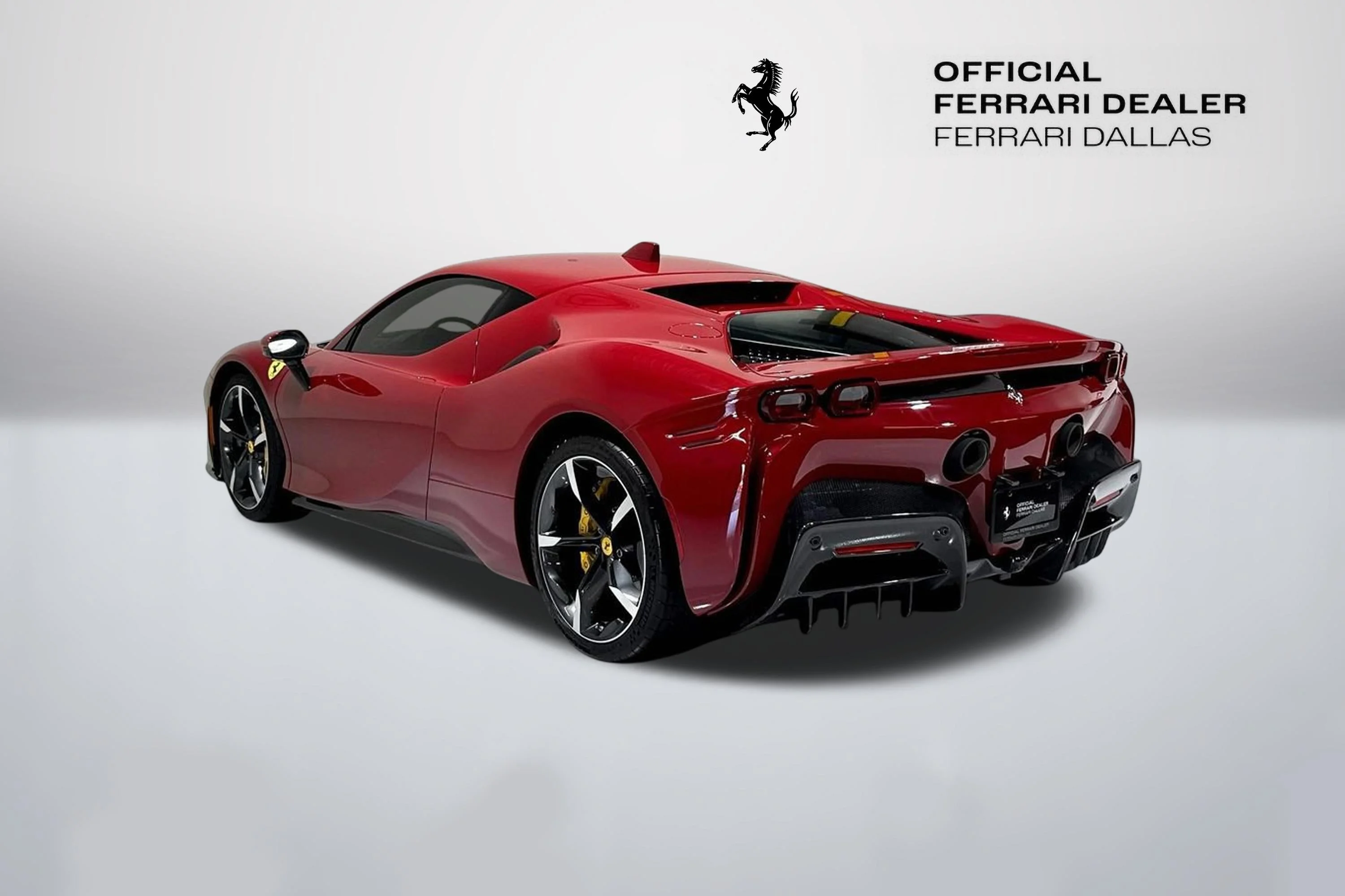 Used 2023 Rosso Mugello Ferrari  image 5