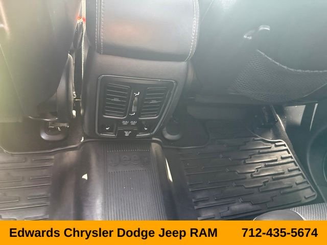 Used 2021 Silver Jeep Summit image 35