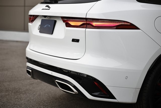2026 Jaguar F-Pace R-Dynamic S - Photo 14