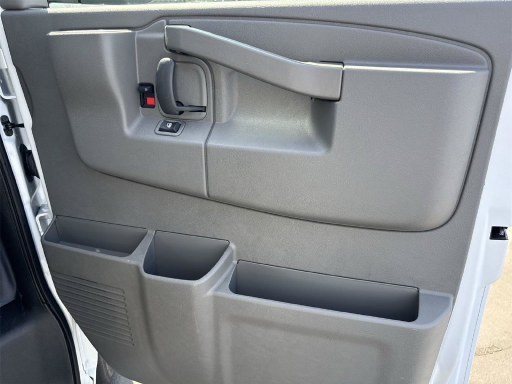 2026 Chevrolet Express Passenger LS - Photo 27
