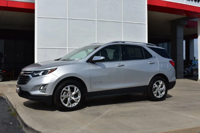 Used 2020 Silver Chevrolet Premier image 2