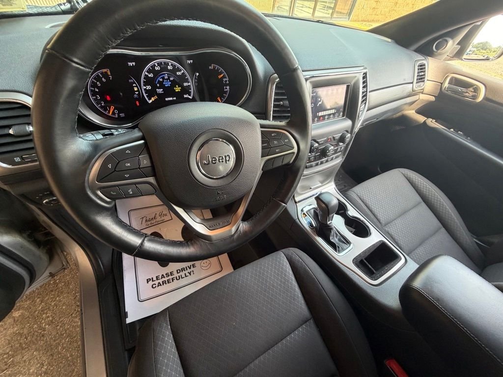 Used 2021 Billet Silver Metallic Jeep Laredo E image 19