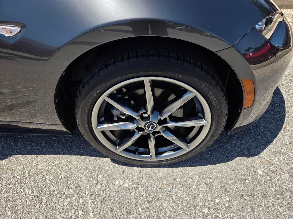 Certified Used 2023 Gray Mazda Grand Touring image 18