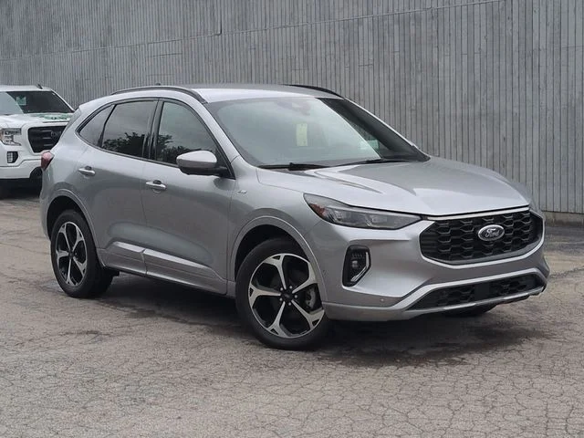 Used 2023 Silver Ford ST-Line Elite image 11