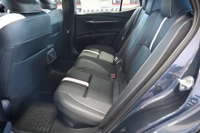 2026 Toyota Camry SE - Photo 12