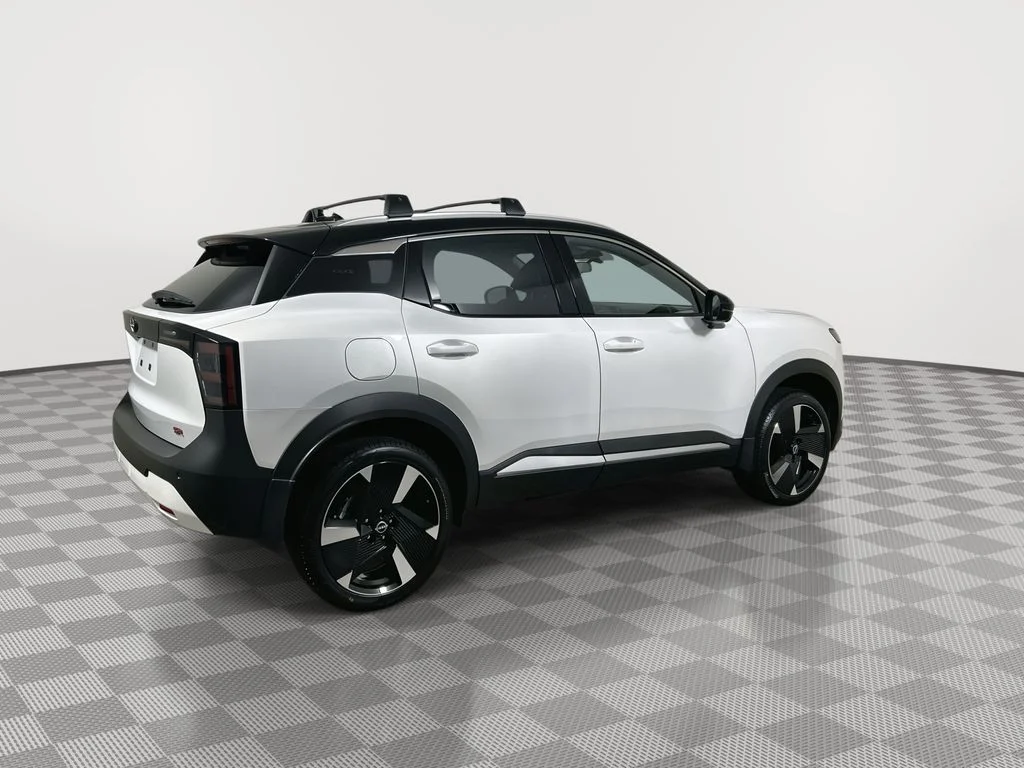 New 2026 White Nissan SR image 8