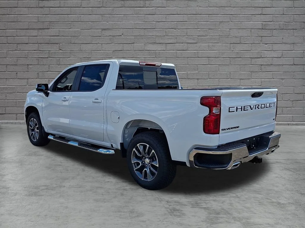 New 2026 Summit White Chevrolet LT image 6
