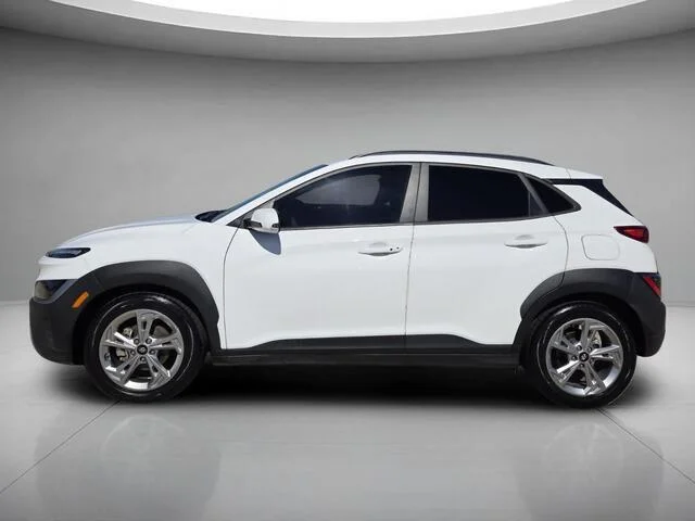 Used 2023 Lunar White Hyundai SEL image 2