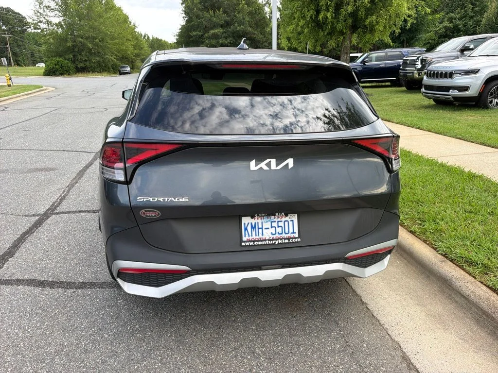 Used 2024 Gray Kia EX image 5