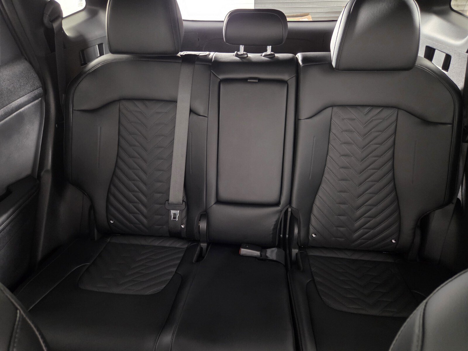 Used 2026 Blue Kia X-Line image 21