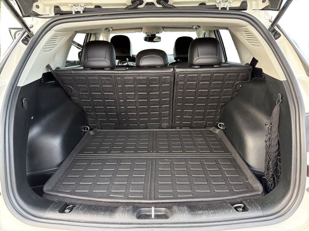 Used 2021 White Clearcoat Jeep Limited image 13