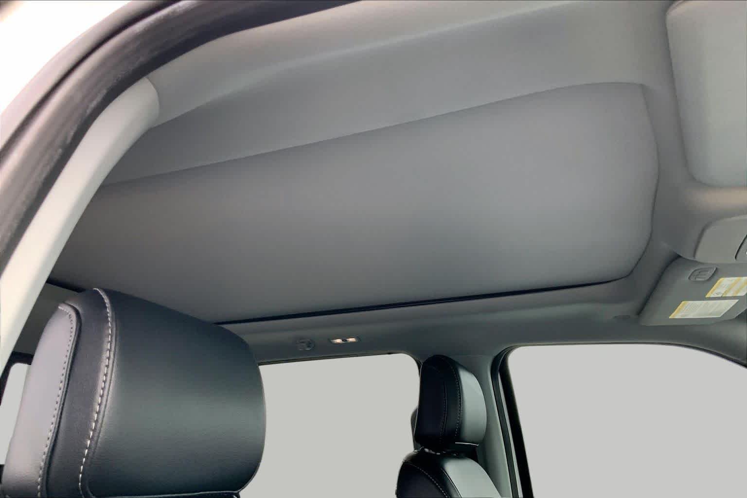 Used 2023 Oxford White Ford LARIAT image 13