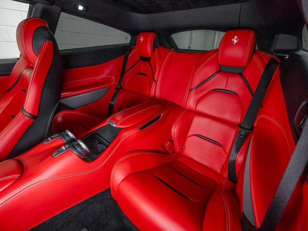 Used 2019 Nero Ferrari V12 image 12