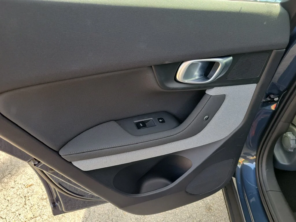 Used 2024 Blue Polestar Long Range Dual Motor image 19