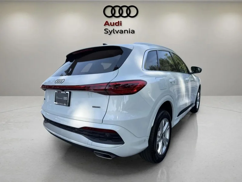 Certified Used 2025 Glacier White Metallic Audi Premium image 8