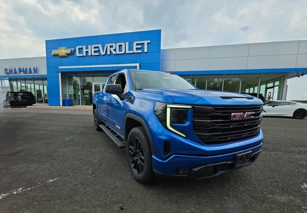 Used 2023 DYNAMIC BLUE METALLIC GMC Elevation image 1