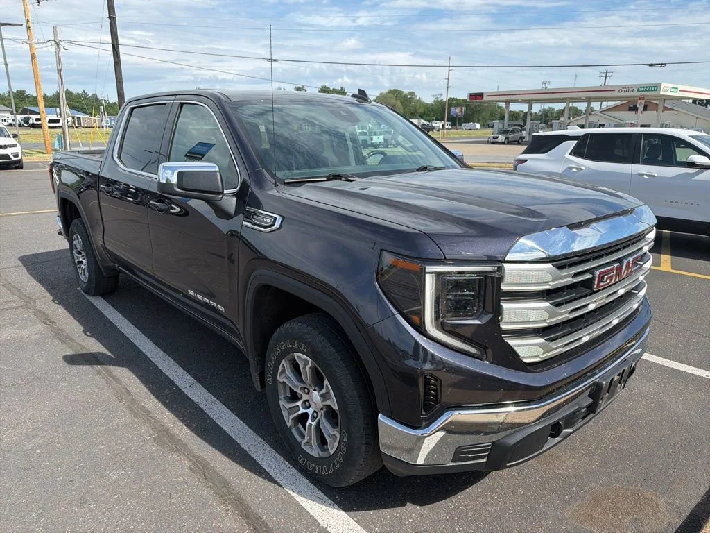 Certified Used 2022 Titanium Rush Metallic GMC SLE image 2