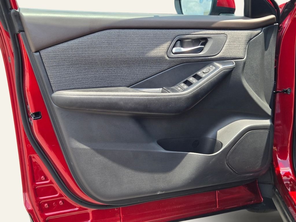 Used 2022 Red Nissan SV image 20